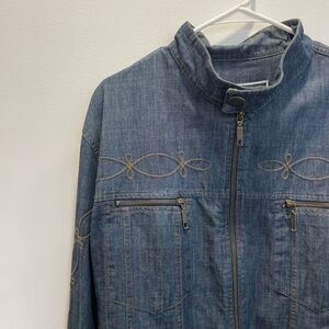 Ami Sanzuri Embroidered Denim Jacket